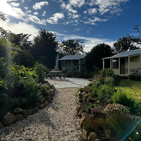 Wisteria Way Hotell Opononi Eksteriør bilde