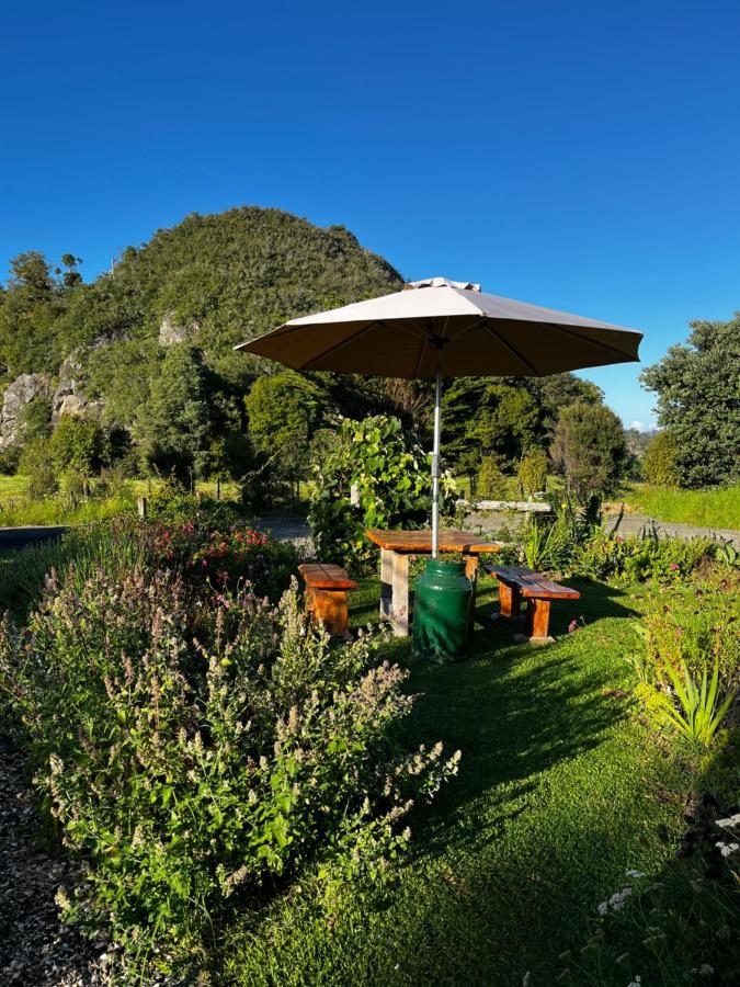 Wisteria Way Hotell Opononi Eksteriør bilde